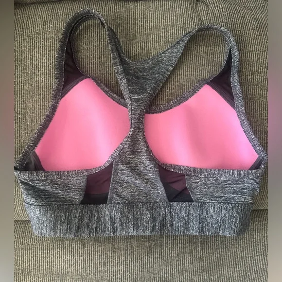 Grey Victoria’s secrect PINK sports bra - Picture 4 of 4